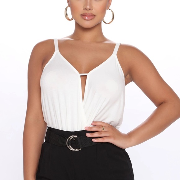 Fashion Nova Surplice Top - Picture 1 of 2